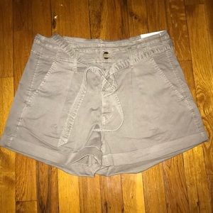 American Eagle Olive Bucket Shorts